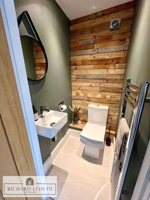 Washroom/WC- click for photo gallery